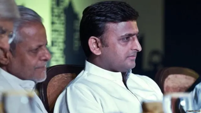 एनकाऊंटरमध्ये अल्पसंख्याक समुदायाला टार्गेट केलं जात असल्याचा समाजवादी पक्षाचा आरोप आहे.