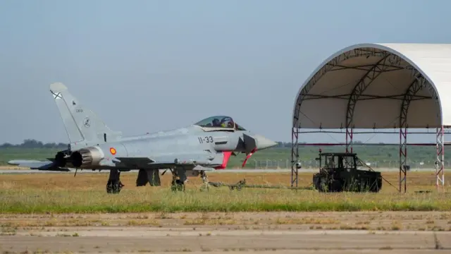 Morón Üssü'ndeki Eurofighter uçak