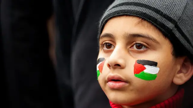 Ginekologiya bolimida qizlar bilan jinsiy aloqa Shifokor kabinetidagi yashirin kamera