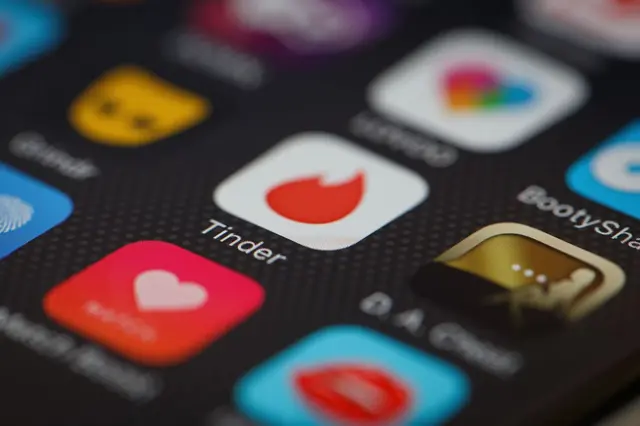 онлайн знайомства