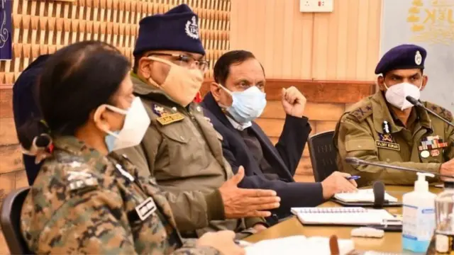 పోలీసులు