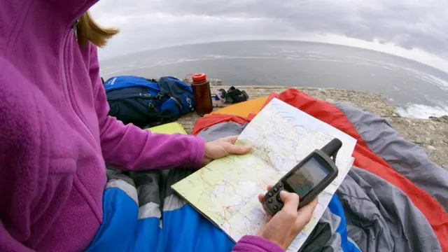 Конечно, старая добрая карта поможет нам найти дорогу, но многие аспекты современной жизни уже просто невозможны без систем типа GPS