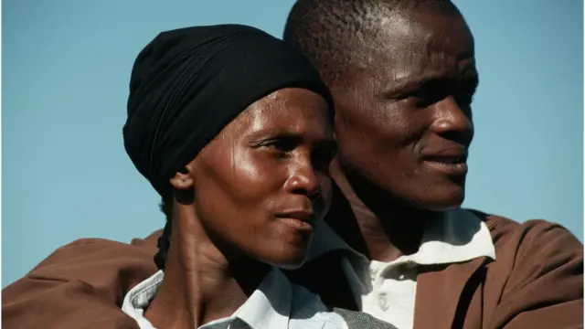 Nwoke na nwaanyị ya