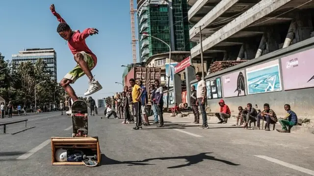 የጤና ጥበቃ ሚንስትር በየወሩ ከመኪና ነጻ ቀን የጀመረው በ2011 ዓ. ም. ነበር