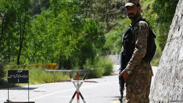 પાકિસ્તાની સૈનિકની તસવીર