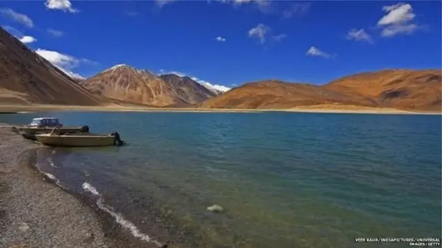 पँगोंग त्सो तलाव