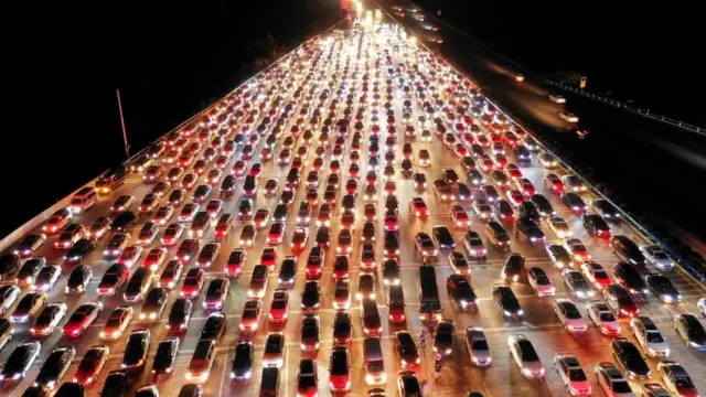 Пробка на шоссе под Чжэнчжоу