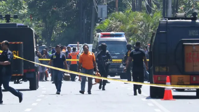 Olah TKP di GKI Surabaya