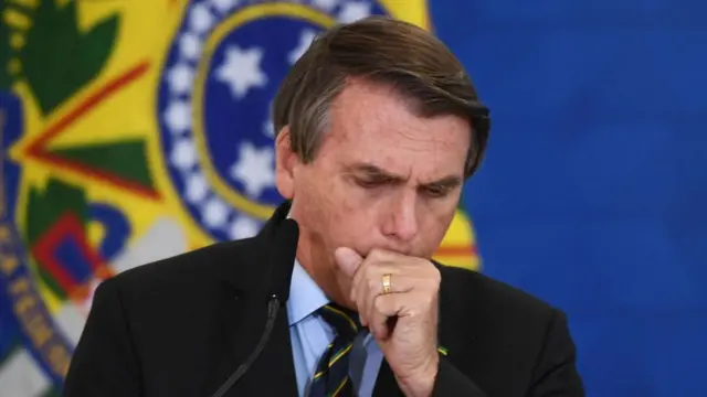 Brezilya Devlet Başkanı Jair Bolsonaro, Covid krizini küçümseyen açıklamaları nedeniyle eleştirilerin odağında.