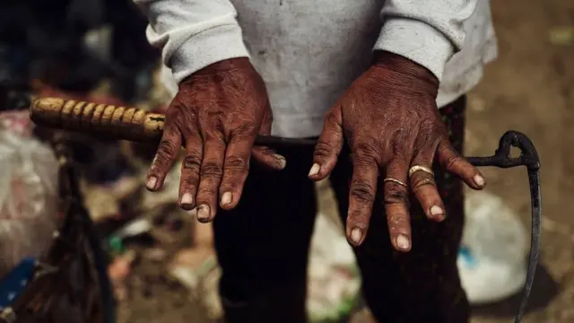 Pemulung di Piyungan.