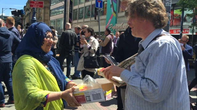 Женщина с соками