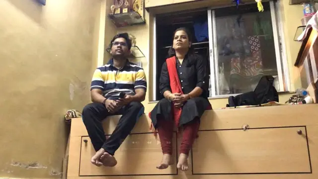 160 स्क्वेयर फ़ीट के घर में नौ लोग