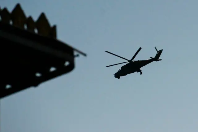 မြန်မာ လေတပ်ရဲ့ Mi-35 တိုက်ခိုက်ရေးရဟတ်ယာဥ်တစ်စီး 