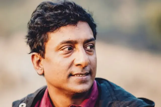 সুলতান সুলেমানের চরিত্রে কণ্ঠ দিয়েছিলেন দীপক সুমন
