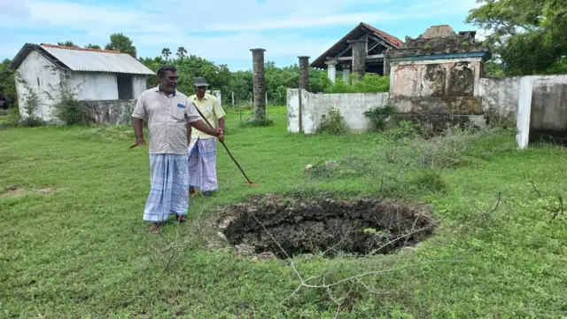 “පුනරීන් ආශ්‍රිත ප්‍රදේශවල අධි සංවේදි පරිසර භූමියක් තිබෙන්නේ.එවැනි භූමියක පරිසර හානියක් සිදුවුවහොත් නැවත ප්‍රතිනිර්මාණය කිරීම ඉතා අපහසු විය හැකියි”