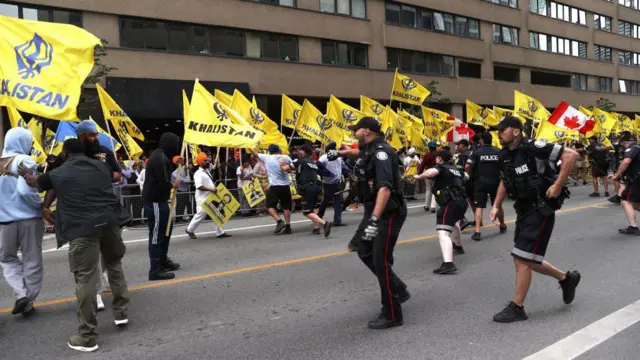 ਪ੍ਰਦਰਸ਼ਨਕਾਰੀ