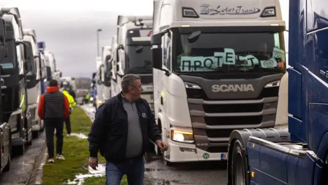 blokada granica, granične blokade, kamiondžije blokiraju granice na balkanu