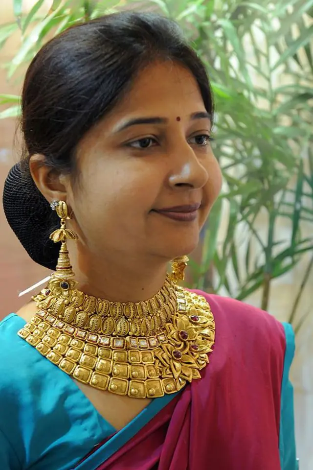 ਸੋਨੇ ਦੇ ਗਹਿਣੇ