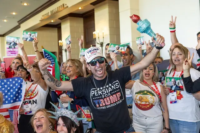 टेक्सस में सीपीएसी में पहुंचे ट्रंप समर्थक