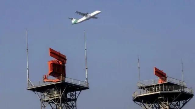 नेपालले भारतसँग थप हवाई प्रवेशमार्गहरू उपलब्ध गराउनुपर्ने माग गरेको दशक भन्दा बढी भएको अधिकारीहरू बताउँछन्