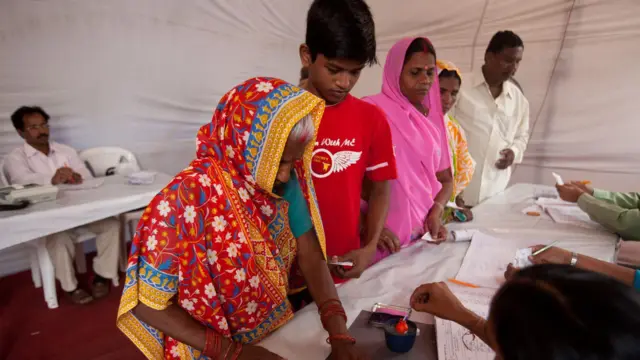 पहले एग्जिट पोल्स कब हुआ