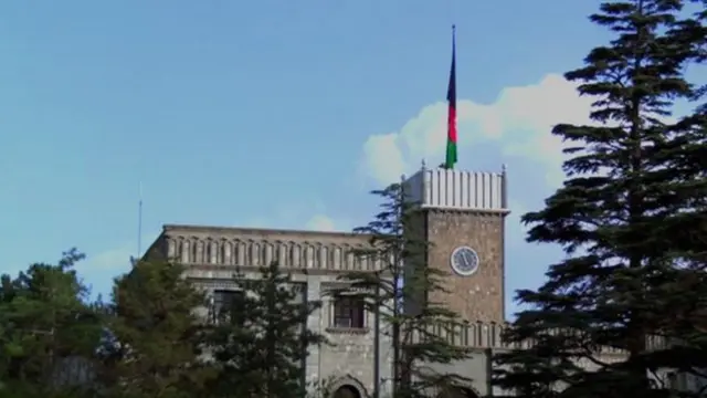 معاون وزارت خارجه آمریکا در امور آسیای جنوبی نوشته است که اعتماد کشورهای تمویل کننده افغانستان بستگی به رهبری مسولانه و فراگیر دارد.