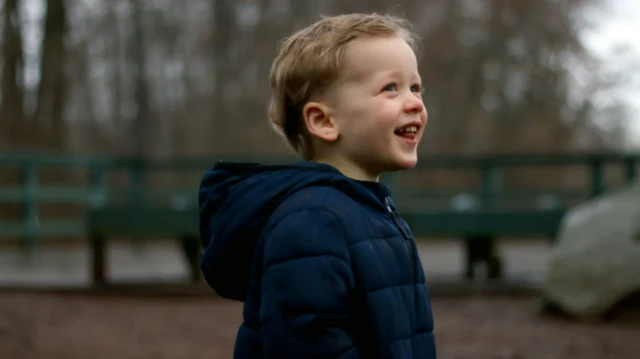 Жалгыз бала үчүн көп эле кабатыр боло бербеңиз