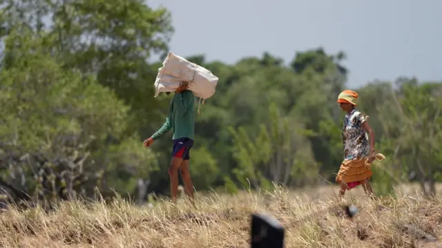 එල්නිනෝ කාලගුණ තත්ත්වය ගැන අසා තිබුණත්, ඉන් තමන්ගේ ජීවිතයට මෙතරම් බලපෑමක් වනු ඇතැයි තමන් විශ්වාස නොකළ බව කරුණාවතී සඳහන් කළාය.