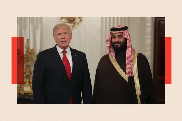 Rais Donald Trump (kushoto) na Mohammed bin Salman wakitembelea katika ukumbi wa faragha ikulu ya White House