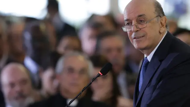 José Serra durante discurso