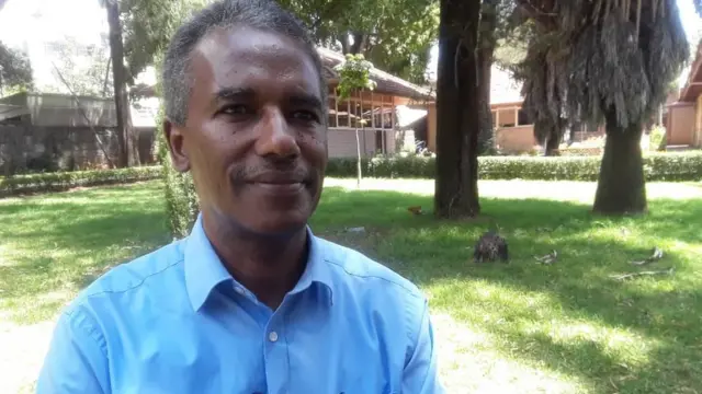 ዶ/ር ዮናስ አዳዬ