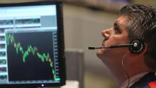 পুঁজিবাদের পতন সম্পর্কে মার্ক্স আগেই ভবিষ্যদ্বাণী করেছিলেন