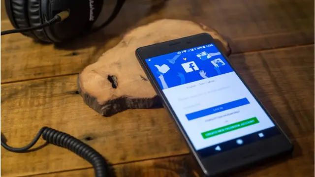 เฟซบุ๊ก