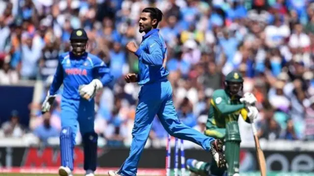 தென் ஆப்ரிக்காவை வீழ்த்தி அரையிறுதிக்கு இந்தியா தகுதி