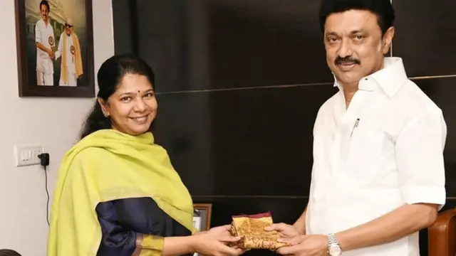 இந்திய அரசின் ஊரக வளர்ச்சி மற்றும் பஞ்சாயத்து ராஜ் குழுவின் தலைவராக நியமிக்கப்பட்டதைத் தொடர்ந்து அக்டோபர் 6ஆம் தேதி மு.க. ஸ்டாலினை சந்தித்து வாழ்த்து பெற்றிருந்தார் கனிமொழி.