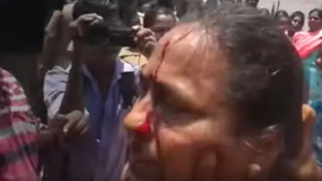 போராட்டத்தின்போது, சத்தியாவின் முகத்தில் ரத்தம் வழிய வழிந்தகாட்சி