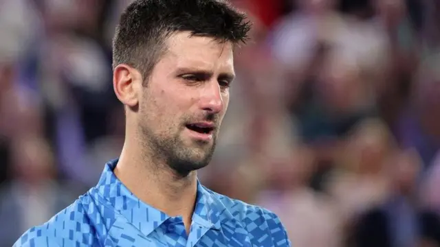 ظهر جوكوفيتش بشكل عاطفي بمجرد انتهاء المباراة