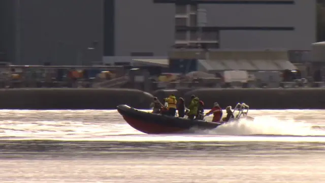 Спасательная лодка