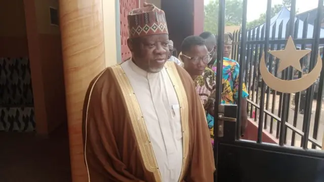 Aworan eekan nibi ikẹkọọjade ile keu