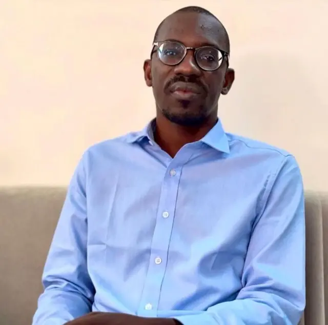 "Kuhariri picha hugeuza uhalisia. Huchochea kujitambulisha tofauti na ulivyo kiuhalisia,''Mountaga CISSE