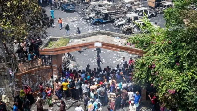 बांगलादेशमध्ये आता मुहम्मद युनूस यांच्या नेतृत्वाखालील अंतरिम सरकार आहे.