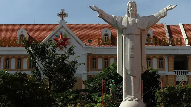 đưa Đảng vào Đạo, tôn giáo, giáo dân