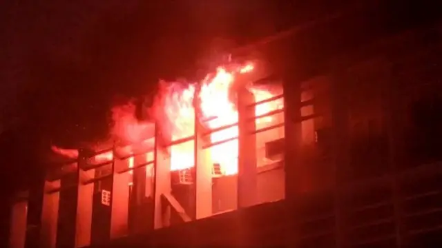 டெல்லி எய்ம்ஸ் மருத்துவமனையில் பயங்கர தீ விபத்து