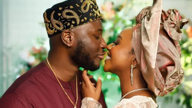 Inidima Okojie tie di knot