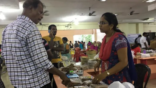 சென்னைவாசிகளுக்கு சந்தை அனுபவம் தரும் பெண் விவசாயிகள்