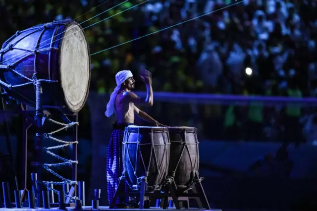 অনবদ্য ড্রামস পারফর্মেন্স।