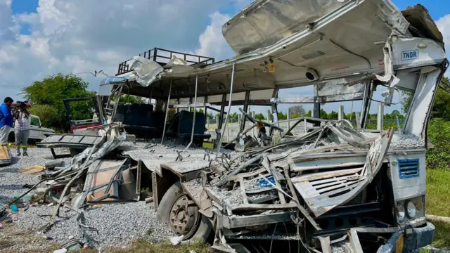 చేవెళ్ల బస్సు ప్రమాదం, ముగ్గురు అక్క చెల్లెళ్లు, తాండూరు