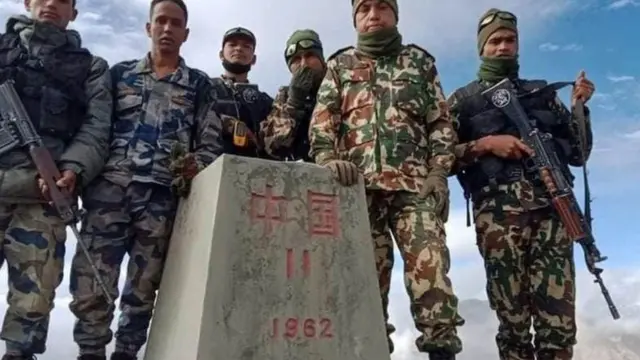 अनुगमनमा सुरक्षाकर्मी