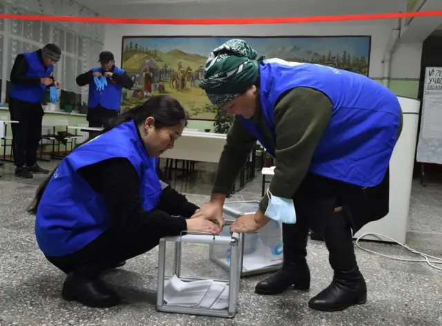  Үч жыл аралыгында 110 млн сомдун тегерегинде каражат кайра шайлоого кеткен 