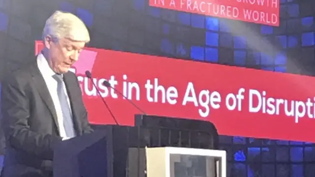 बीबीसी महानिदेशक टोनी हॉल